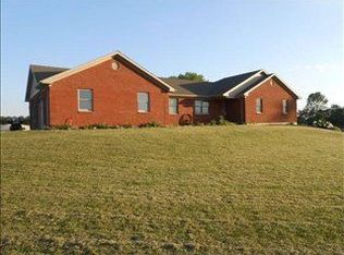 9245 Neff Rd, Arcanum, OH 45304