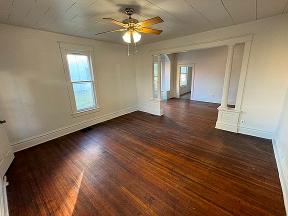 3rd image of 528 Forest Ave #528