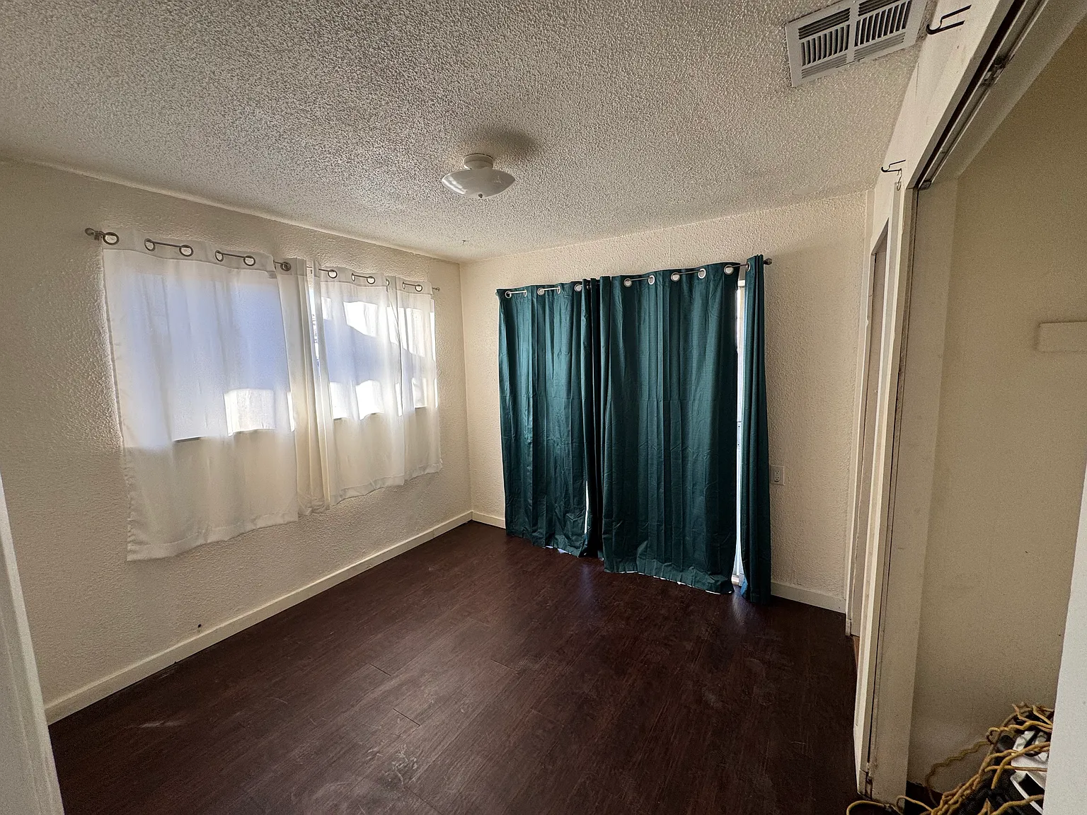 614 Fahey St — Photo 2