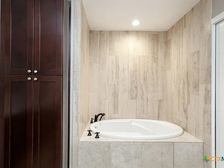 2412 Willow Way — Photo 17