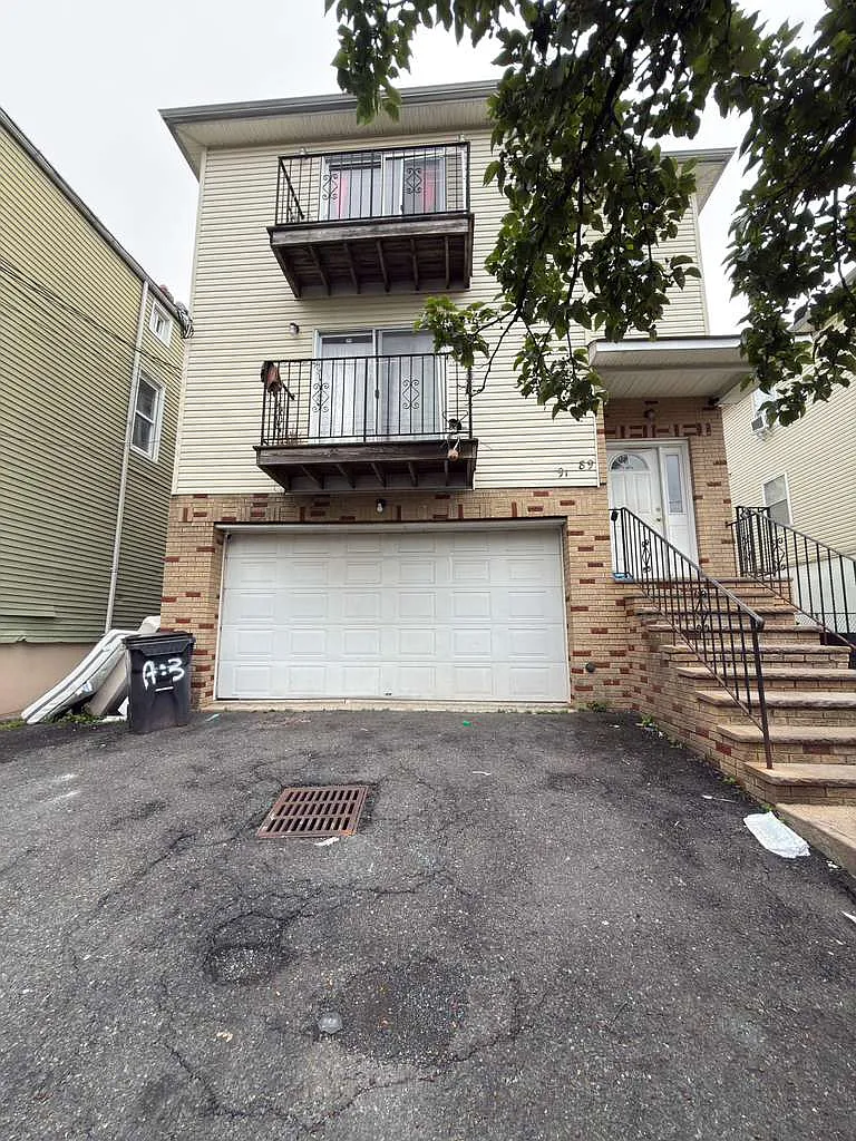 3 bed, $2,000 — Photo 4