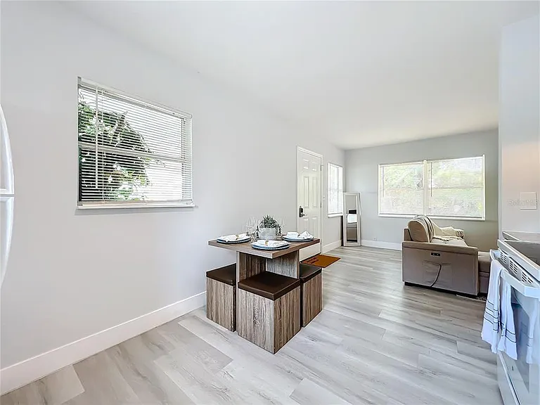 3025 Long St #A — Photo 9