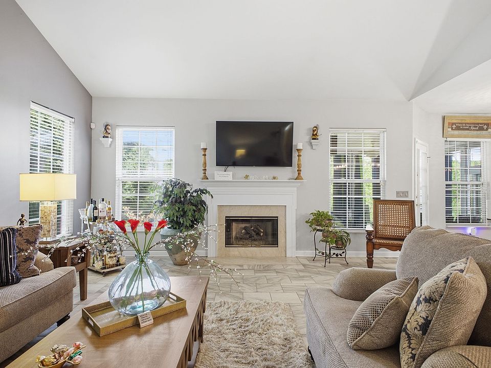 1st image of 1013 Wyntergrace Farm Rd