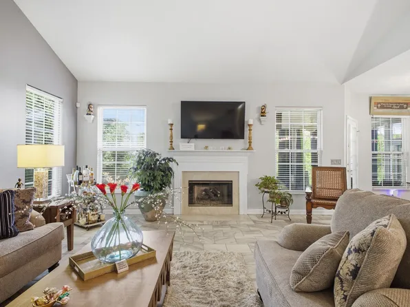 1013 Wyntergrace Farm Rd, Old Hickory, TN 37138