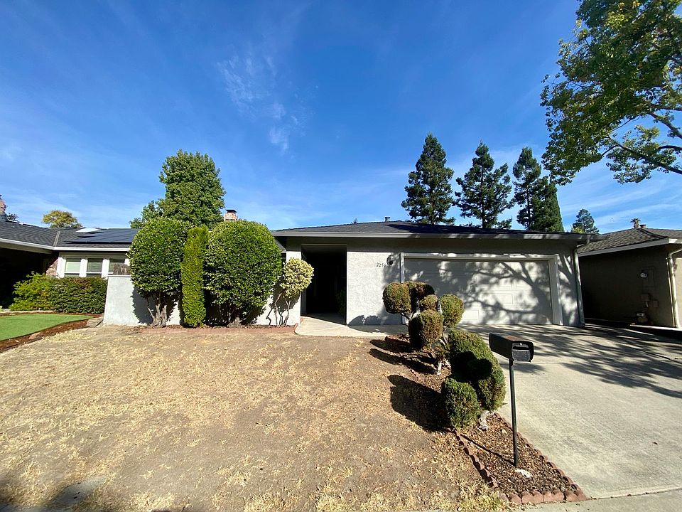 1st image of 2259 Yellowstone Dr