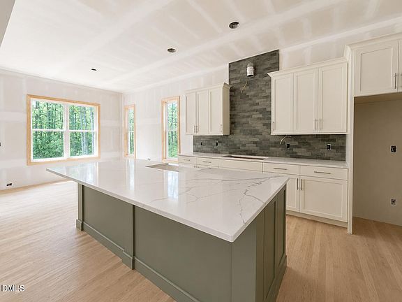 5th image of 4025 Hamlets Chapel Rd