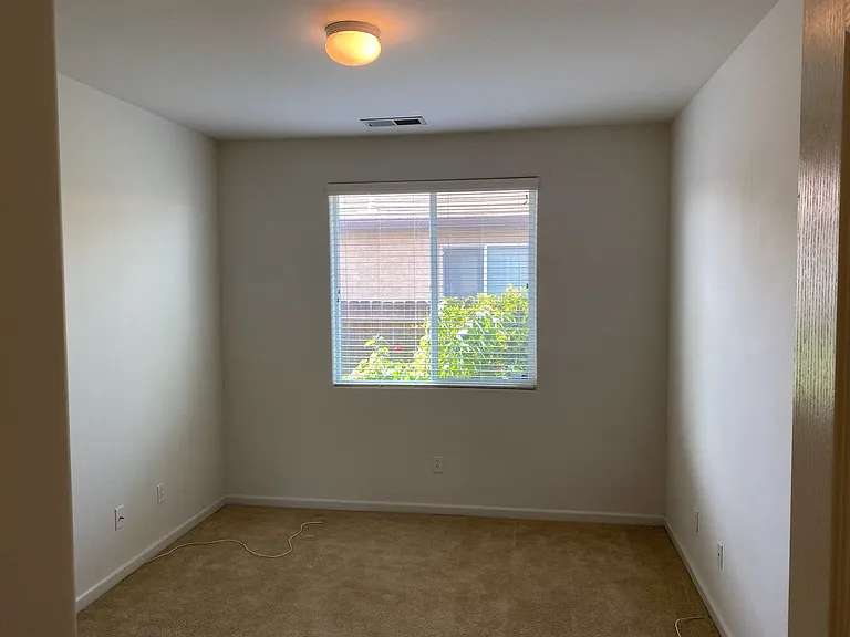 2434 N El Cajon St — Photo 24