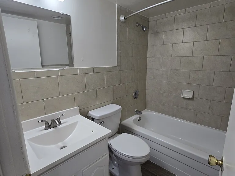 503 W Grace St #911 — Photo 10