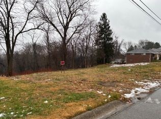 160 N 15th St, Weirton, WV 26062