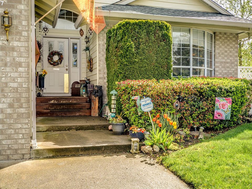 1st image of 8803 NE 28th Pl