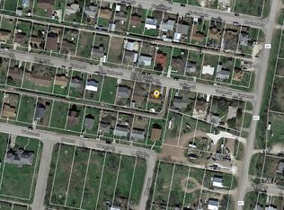 119 Vanham St, Uvalde, TX 78801