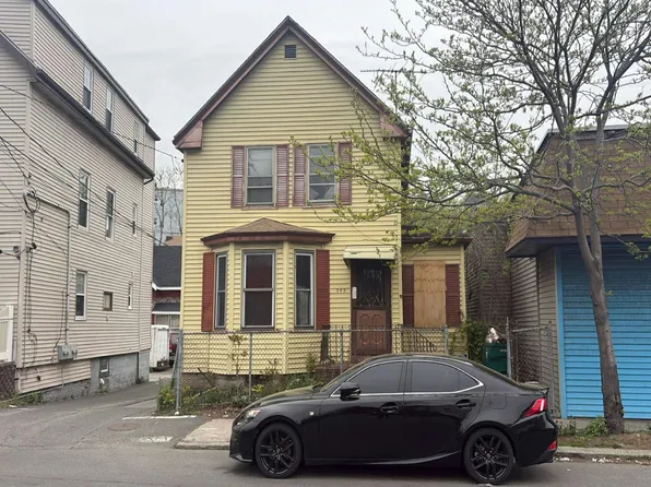 343 Essex St, Lynn, MA 01902