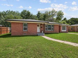 1718 Heather Rd, Gainesville, TX 76240