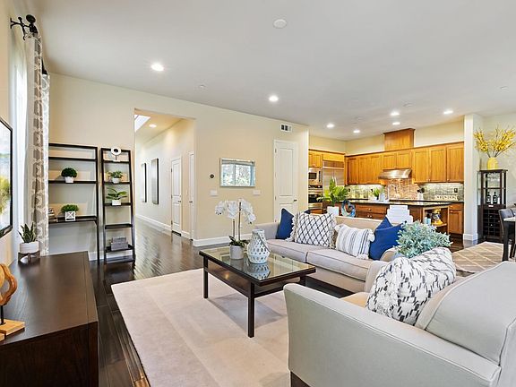 4th image of 18870 Brookside Cir