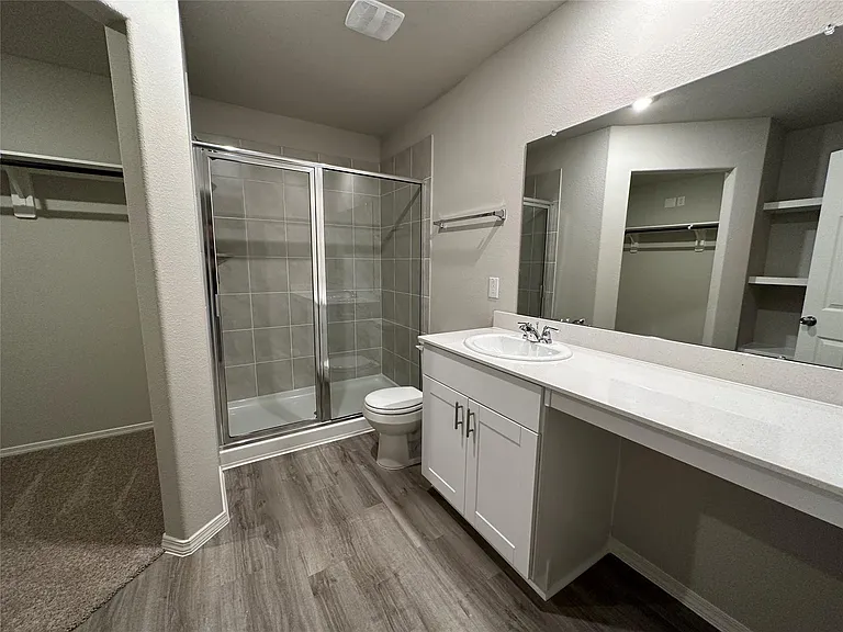 506 Dalloway St — Photo 24