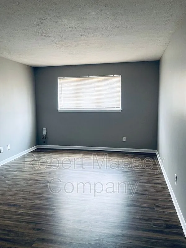 2 bed, 2.0 bath, 800 sqft, $1,250 — Photo 3