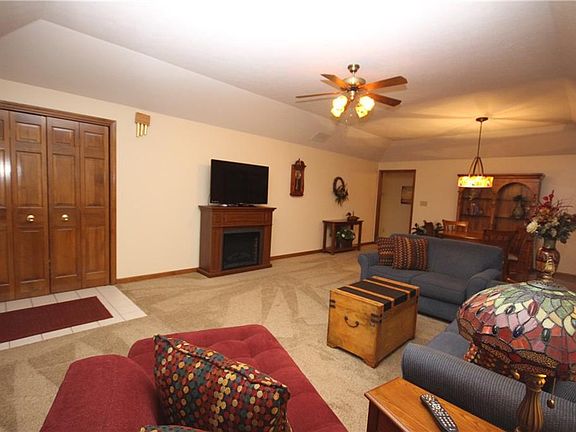4th image of 2737 Colony Lake West Dr