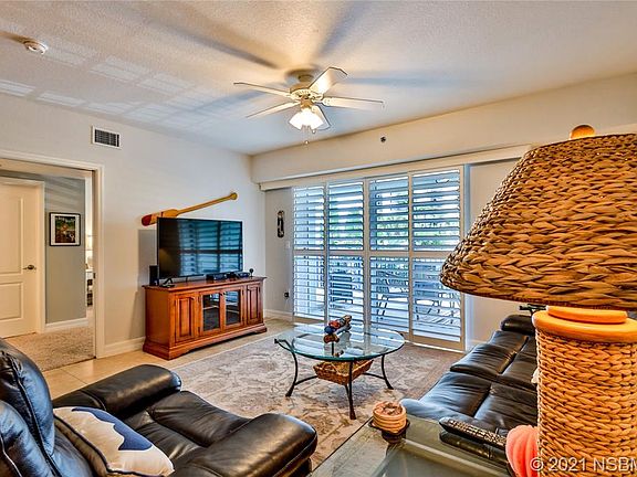 3rd image of 5300 S Atlantic Ave APT 13202
