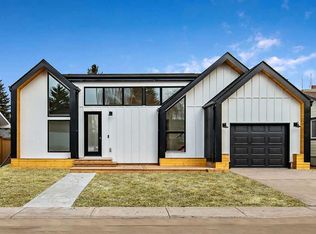13016 W Lake Twintree Rd SE, Calgary, AB T2J 2X3