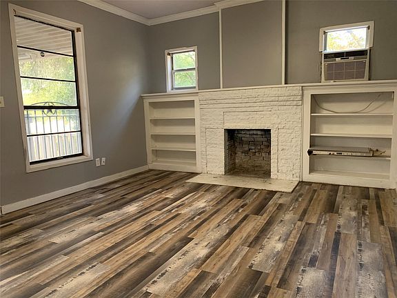 3rd image of 915 2nd St