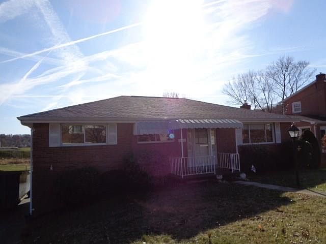 1st image of 583 Short St