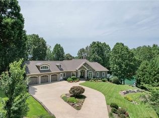 145 E Waterford Dr, Seneca, SC 29672