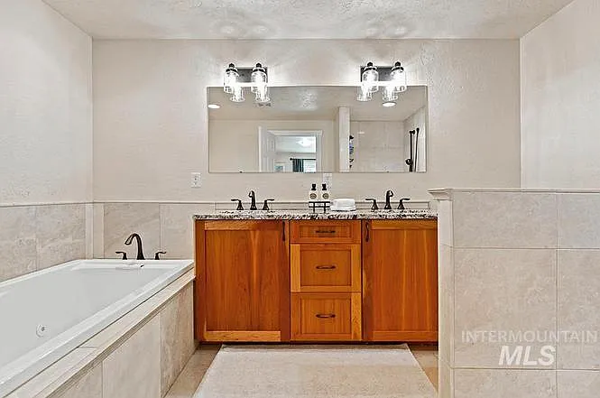 2901 W Teton St — Photo 6