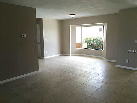 2nd image of 603 Nutmeg Pl