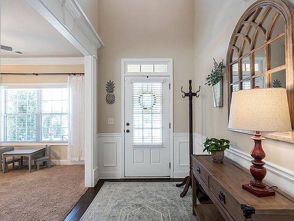5th image of 965 Crescent Ridge Dr