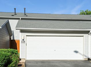 335 Dogwood Ter, Buffalo Grove, IL 60089