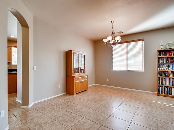 4th image of 7135 W Irwin Ave