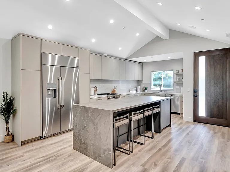6747 Colgate Ave — Photo 23