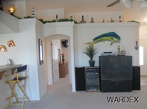 4th image of 146 E Cypress Ln