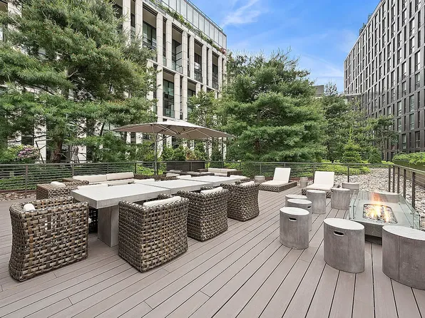 101 Warren Street 2220 image 17 of 17