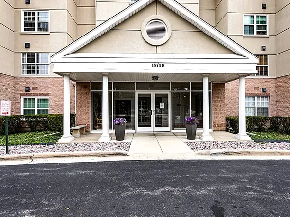 13750 S Bristlecone Dr #408, Plainfield, IL 60544