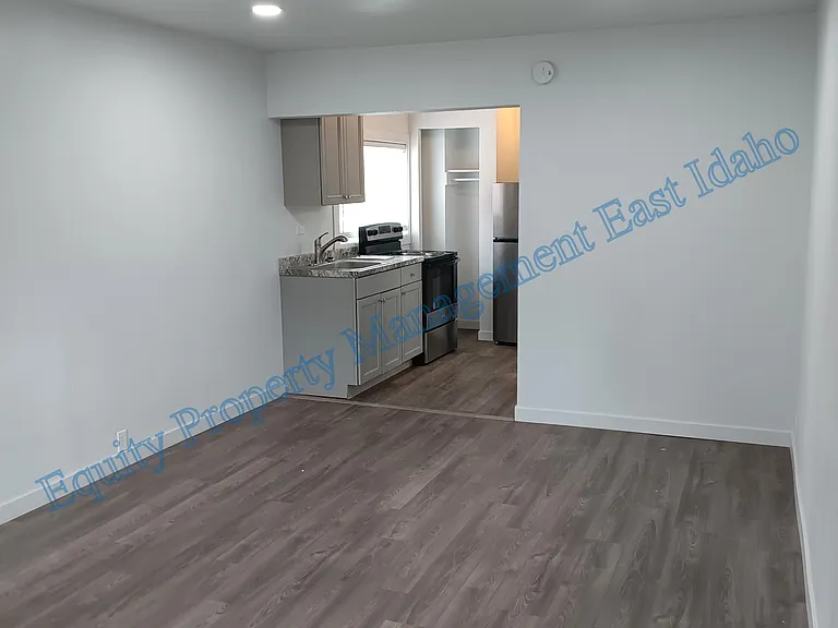 1335 S 5th Ave — Photo 41