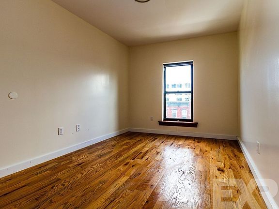 4th image of 381 Metropolitan Ave #2KW