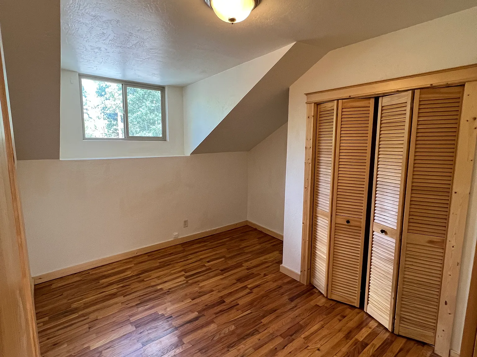 3 bed, 1200 sqft, $2,250 — Photo 3