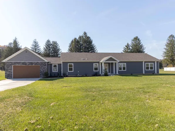 7718 Buckhannon Pike, Mount Clare, WV 26408