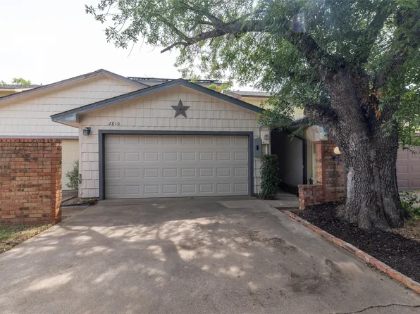 2810 Spring Valley Dr, Bedford, TX 76021