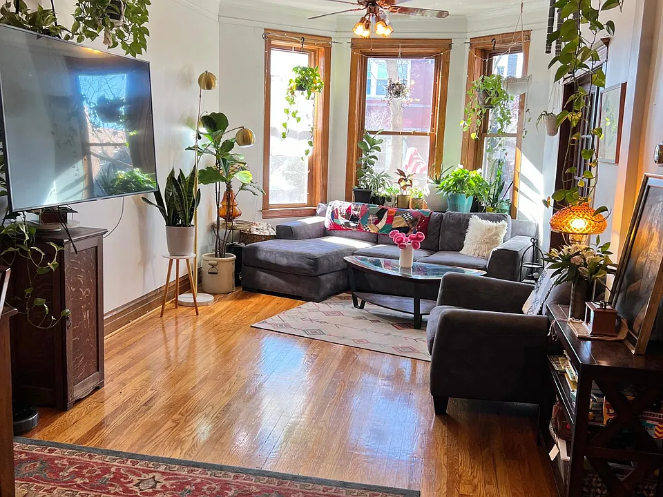 Living room / dining
