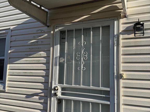 3rd image of 5 Elwood Ave