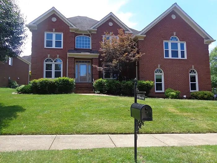 1st image of 101 Tiffany Ct