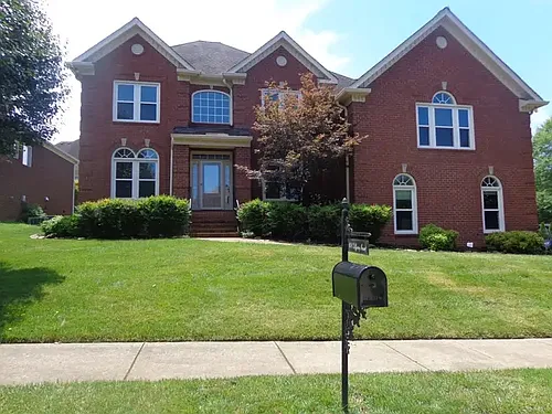 101 Tiffany Ct Photo 1