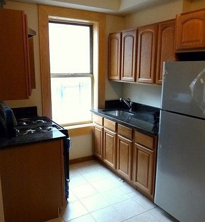 3rd image of 600 W 139th St APT 8