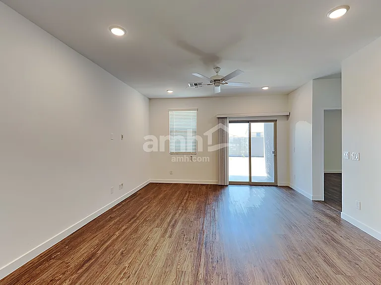 4218 S 105th Dr — Photo 6