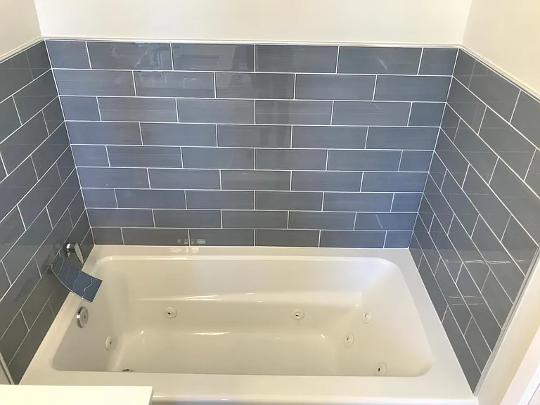 jet tub