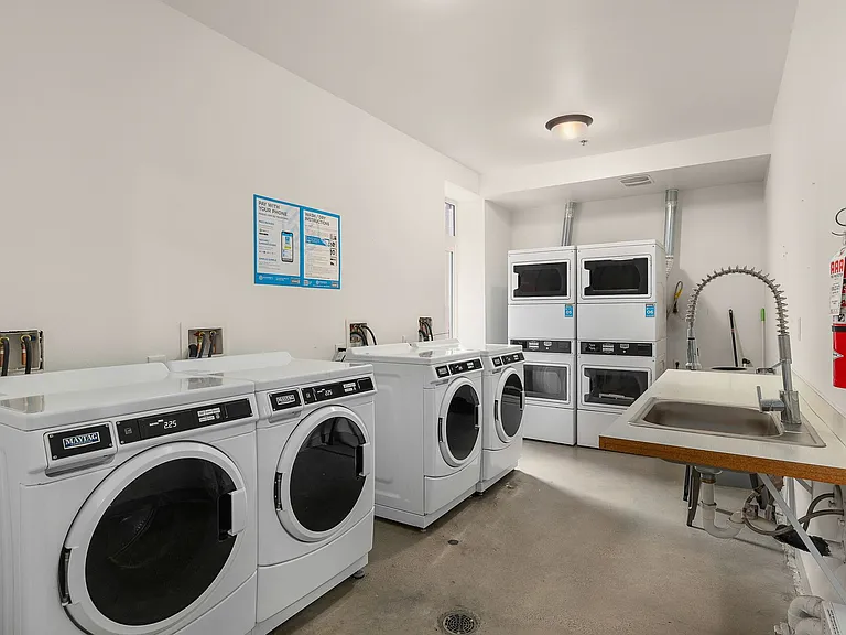 Welcome to 1806 23rd Ave Modern Living in the Heart of Seattle's Central District — Photo 7