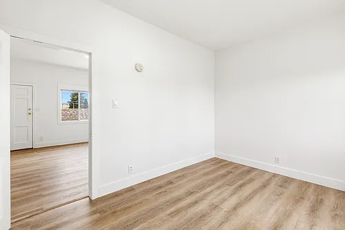401 105th Ave #401 Photo 1