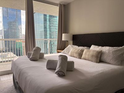 1200 Brickell Bay #2321, Miami, FL, 33131